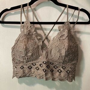 Lace strappy bralette